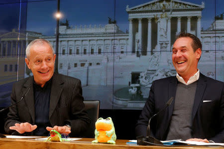 Greens lawmaker Peter Pilz and FPOe leader Heinz-Christian Strache address a news conference in Vienna, Austria March 3, 2017. REUTERS/Heinz-Peter Bader