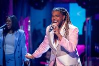 <p>The first pro routine of this series will feature a live performance of Joel Corry and MNEK's hit 'Head & Heart'.</p>