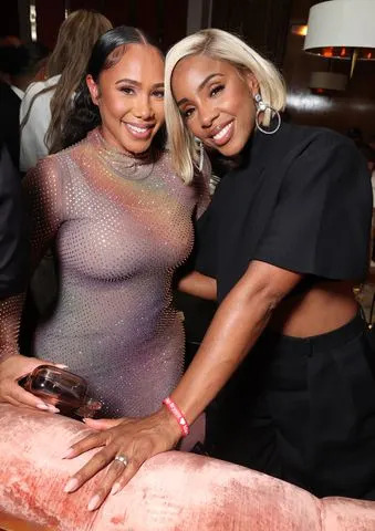 <p>Eric Charbonneau/Getty</p> Hazel Renee and Kelly Rowland