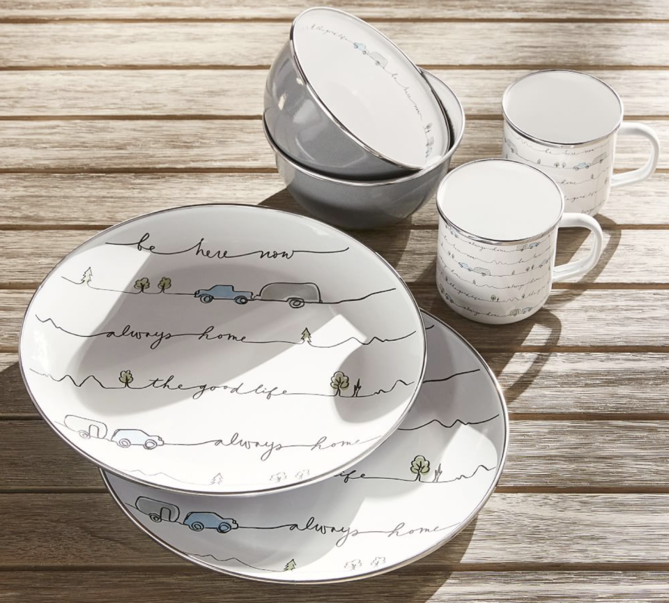 4) Airstream Icon Enamel 6-Piece Dinnerware Set