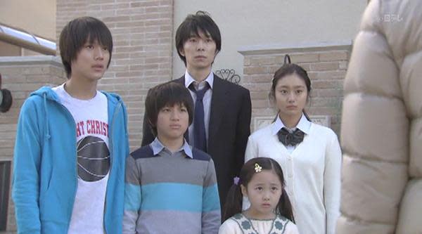中川大志2011年演出《家政婦女王》的大兒子，當時才13歲。（網路圖片）
