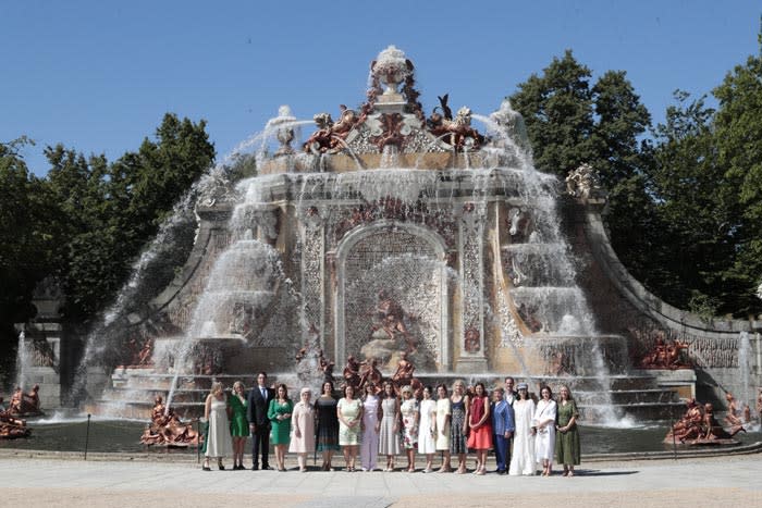 Foto de familia de la visita de las primeras damas de la OTAN a Segovia