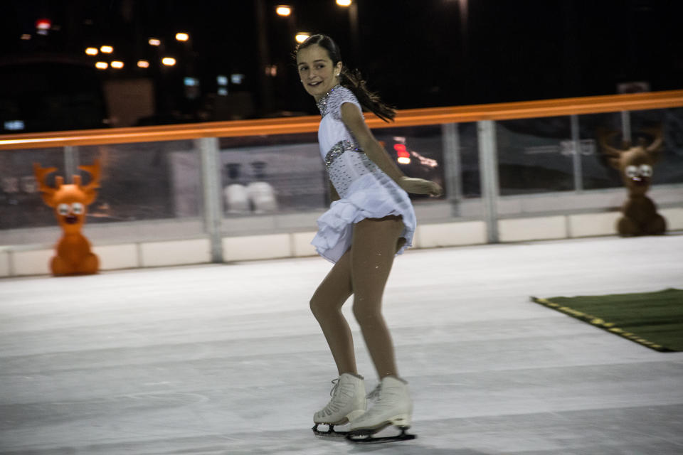 FOTOS | La nueva y austera pista de hielo de CDMX