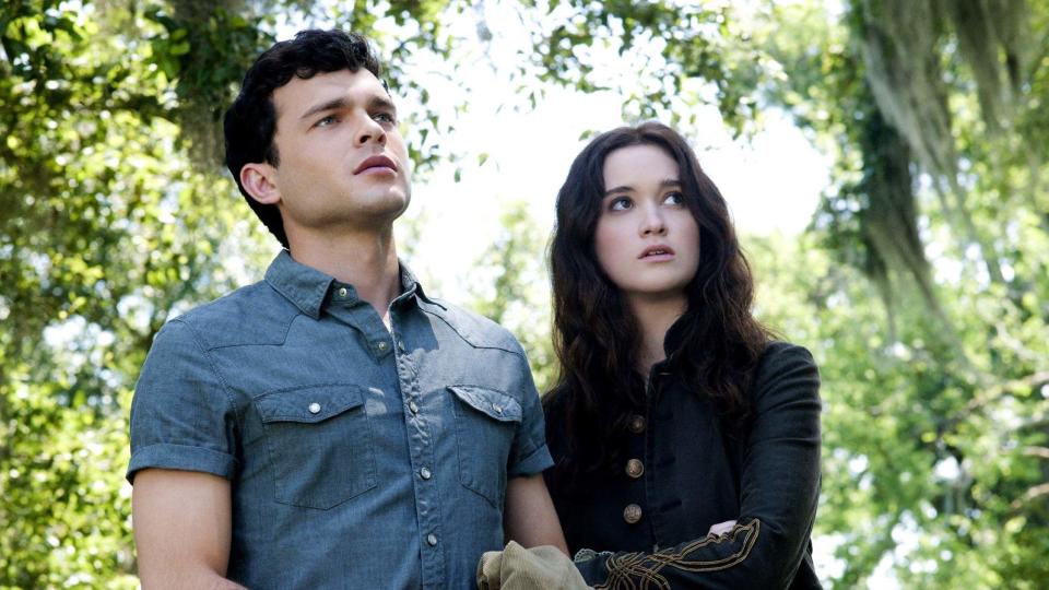 Alden Ehrenreich and Alice Englert in Beautiful Creatures