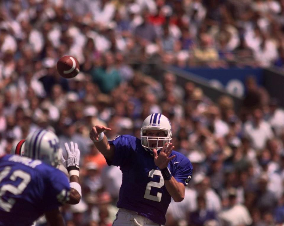Tim Couch threw three touchdown passes in the first quarter of Kentucky’s 38-24 season-opening win over Louisville in 1997. For the game, Couch threw for 398 yards and four scores.