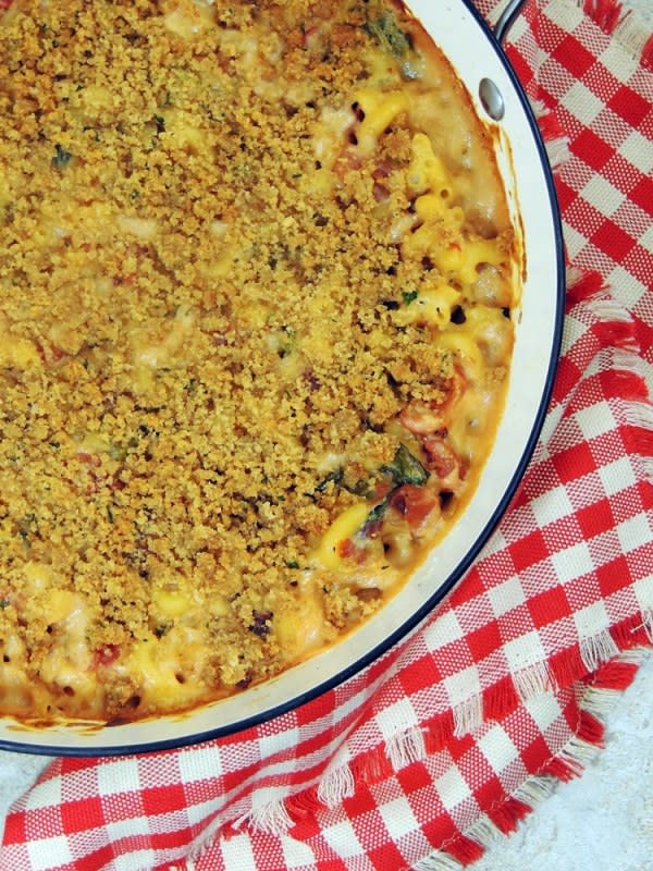 <p>Bobbi's Kozy Kitchen</p><p>Two classic dishes in on simple, delicious meal.</p><p><strong>Get the recipe:<a href="https://bobbiskozykitchen.com/blt-mac-and-cheese/" rel="nofollow noopener" target="_blank" data-ylk="slk:BLT Mac and Cheese;elm:context_link;itc:0;sec:content-canvas" class="link "> BLT Mac and Cheese</a></strong></p>