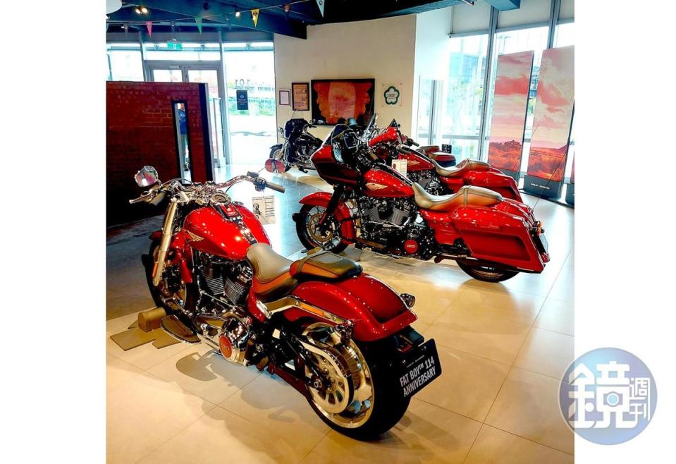 Harley-Davidson以6種車款打造120週年紀念款，包含：CVO Road Glide Limited、Ultra Limited、Street Glide Special、Road Glide Special、Fat Boy 114、以及Heritage Classic。