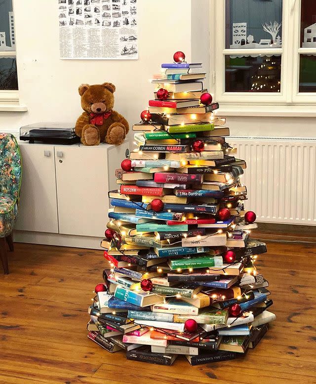 1) Book Tree