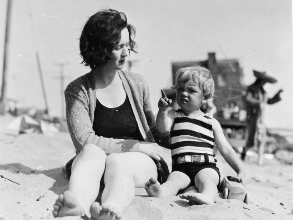 Photo of Marilyn Monroe, then Norma Jeane Baker, and her mother Gladys Baker.