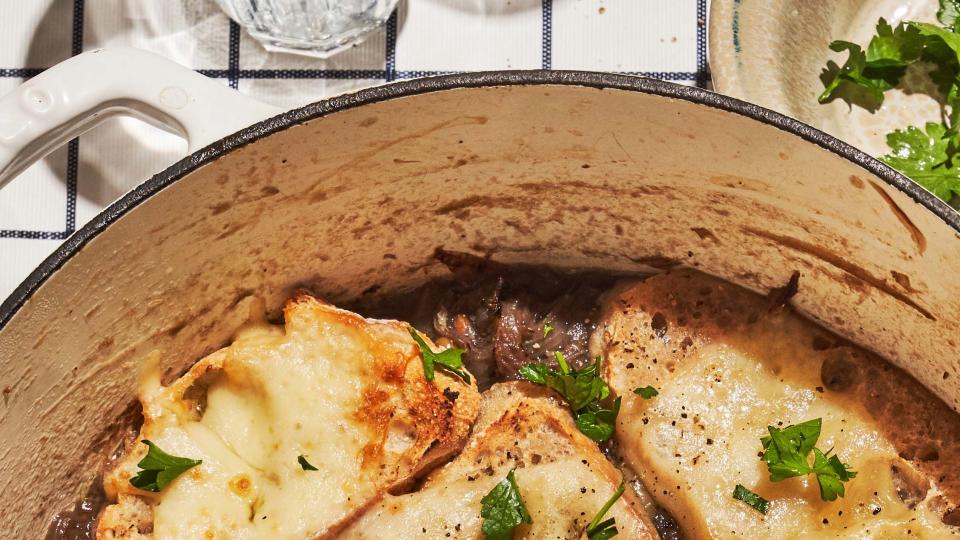 vegan french onion lentil stew