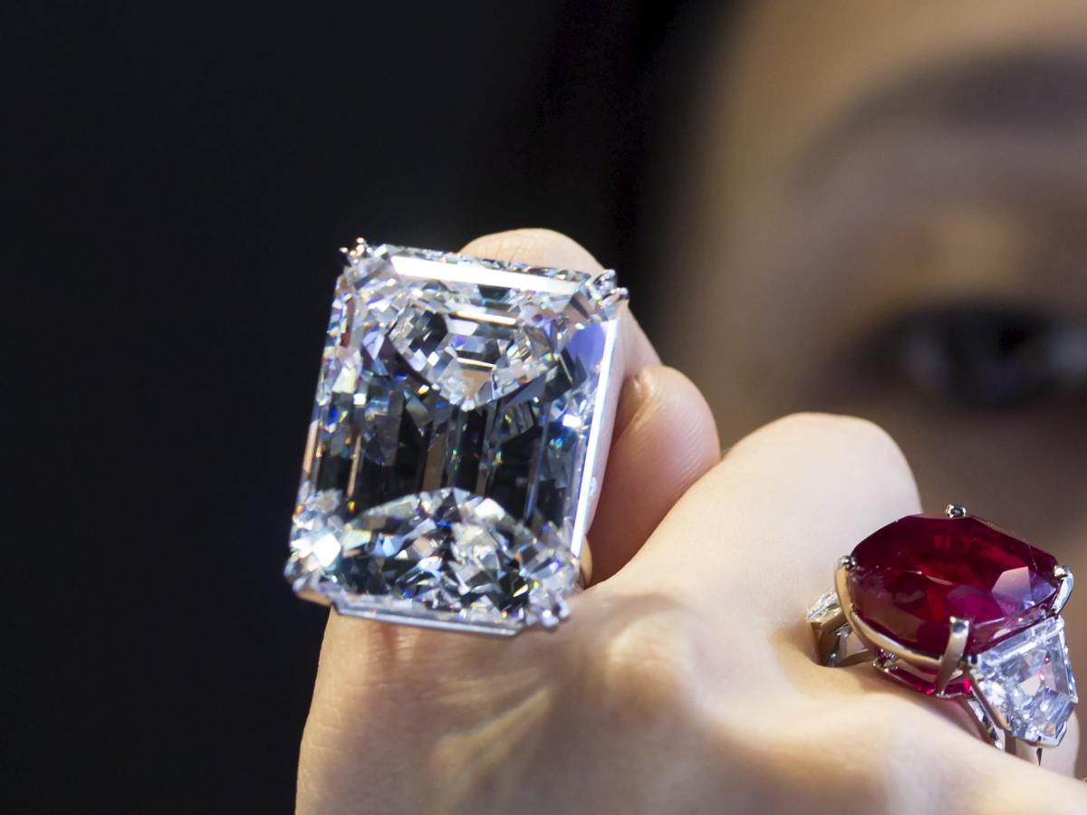 Российский алмазный гигант приостановил продажи в отчаянной попытке предотвратить падение цен
