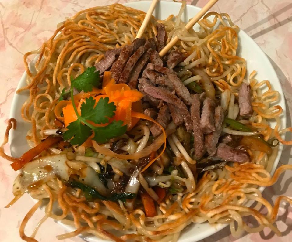 For decades, the chow mein served at the Mee Heng Low Chinese restaurant in San Luis Obispo has been the restaurant’s most popular dish, according to current chef Russell Kwong and members of the family who owned and operated the eatery for more than five decades. Kathe Tanner/ktanner@thetribunenews.com