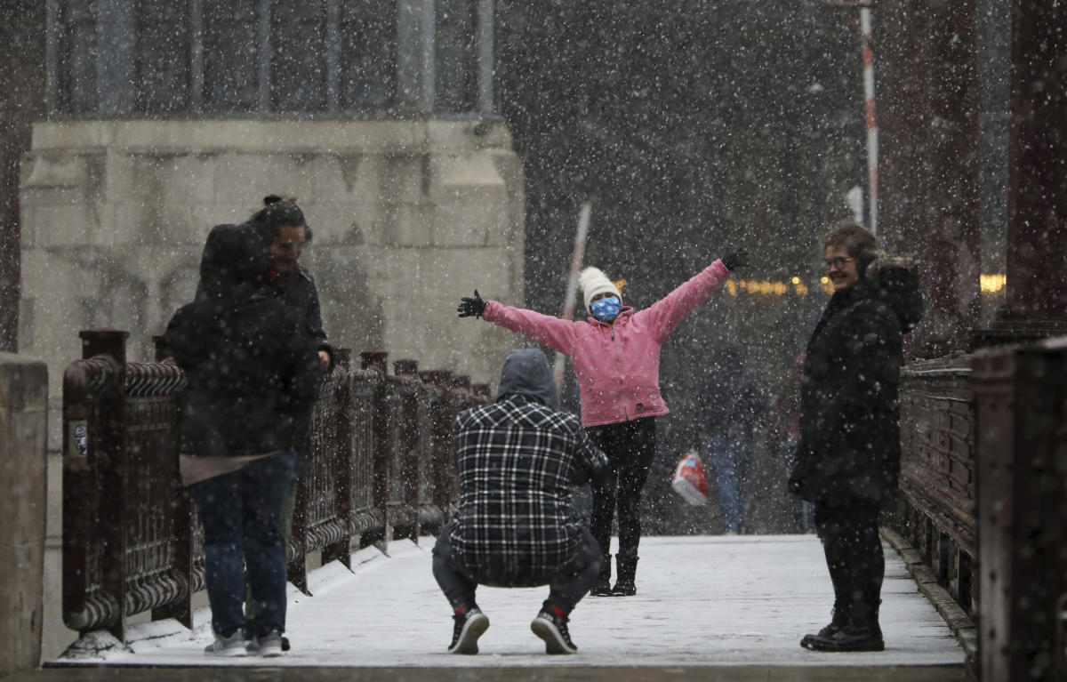 Freezing temperatures, snow, rain could impact NFL wild-card playoffs 