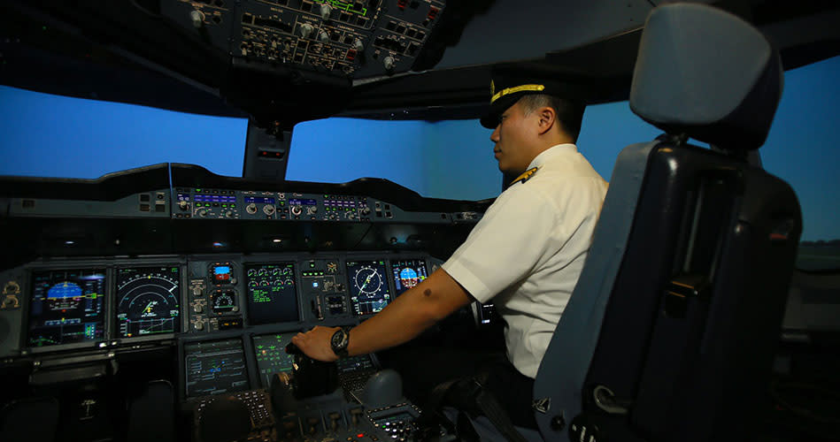 Flight simulator. (PHOTO: Singapore Airlines)