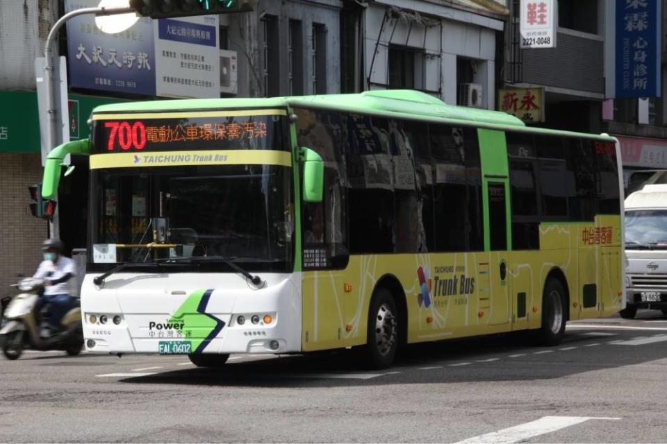 台中市百條公車路線減班  民眾：跳蛙變跳腳 220