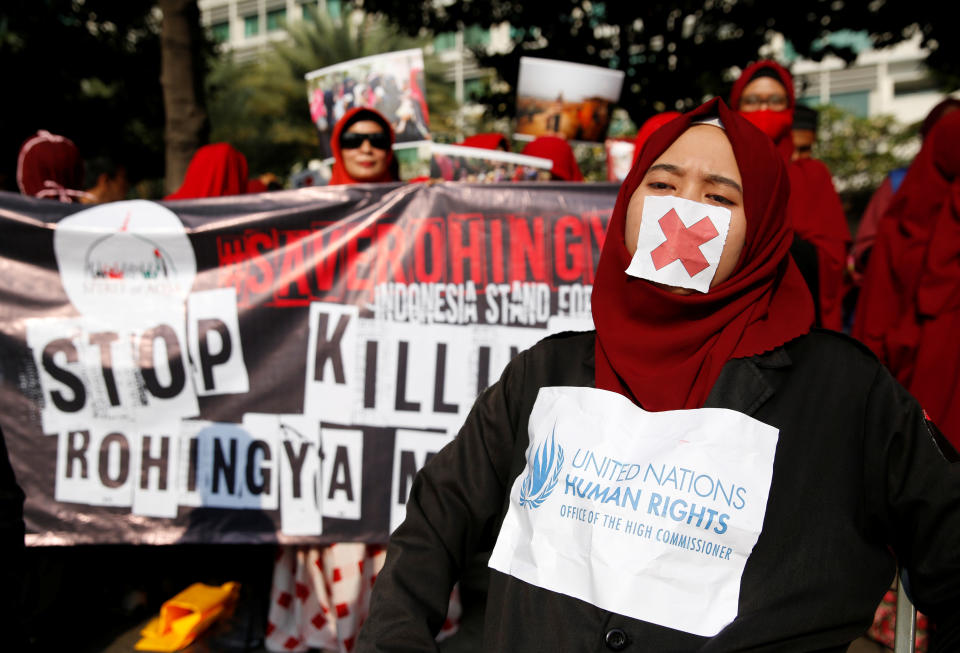 <p>Activists and protesters take part in a rally in support of Myanmar’s Rohingya during one of the deadliest bouts of violence involving the Muslim minority in decades, in Jakarta, Indonesia, Sept. 3, 2017. (Photo: Darren Whiteside/Reuters) </p>