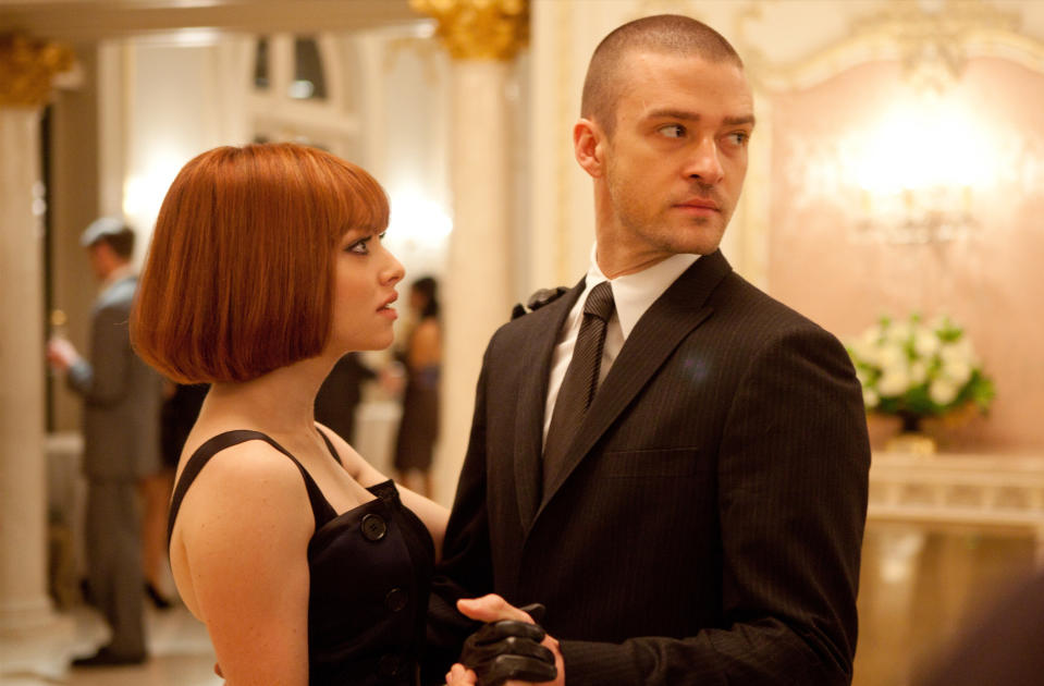 Amanda Seyfried and Justin Timberlake at a fancy-looking gala