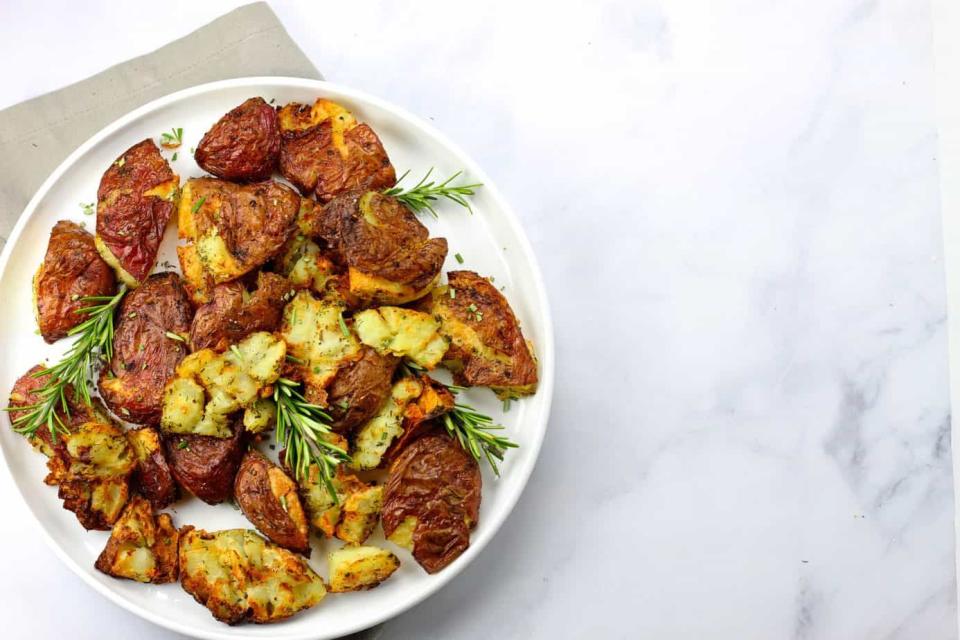 air fryer smashed potatoes