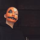 <p>Sur son compte Instagram, Gigi Hadid pose avec un maquillage de… citrouille. Un thème parfaitement respecté donc par la jeune femme. Crédit photo : Instagram gigihadid </p>