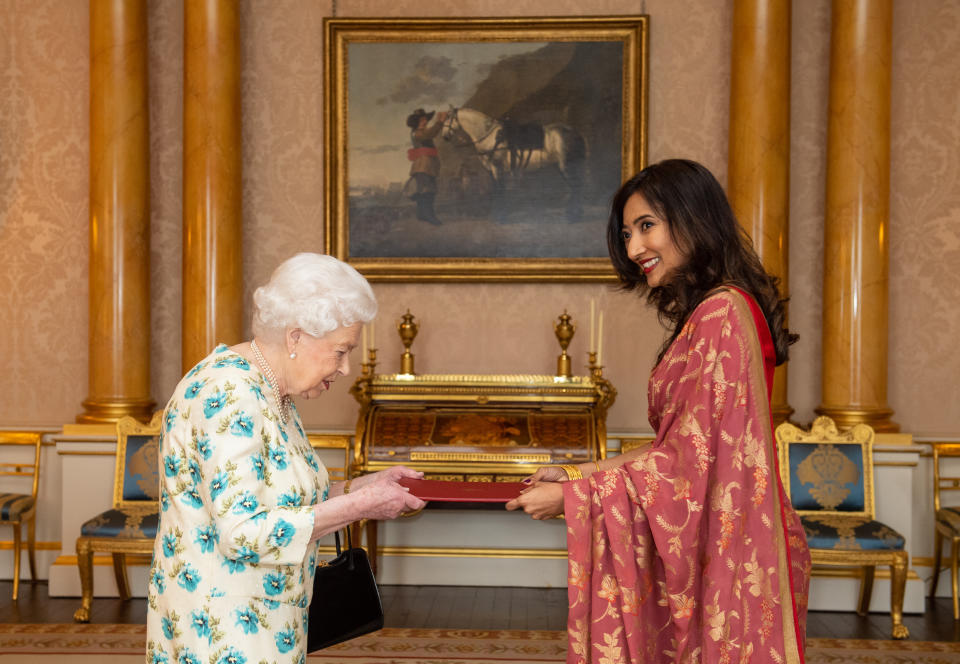 Queen Elizabeth II meets High Commissioner of Sri Lanka Saroja Sirisena during an audience at Buckingham Palace, London.