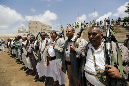 Tribesmen loyal to the Houthi movement attend a gathering in Yemen's capital Sanaa, April 17, 2016. REUTERS/Khaled Abdullah