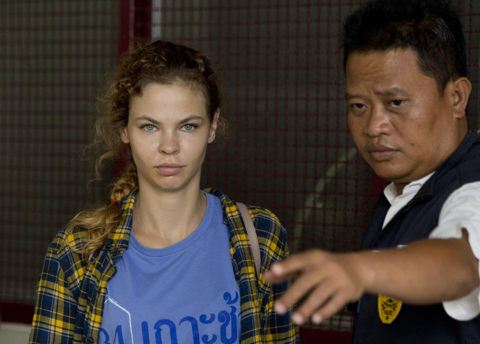 Anastasia Vashukevich en un centro de detención en Pattaya, Tailandia. (AP)