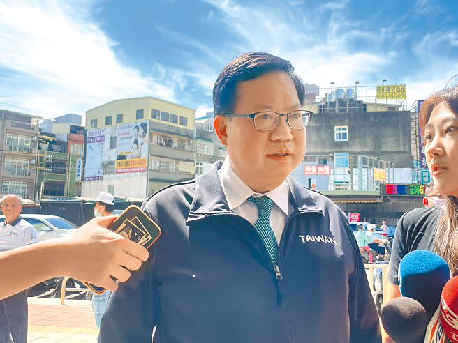 新竹市長高虹安住豪宅、名車接送，曾任桃園市長的行政院副院長鄭文燦說，不能想像為何會有這情況。（呂筱蟬攝）