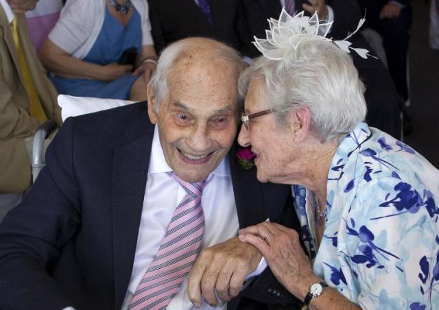 Couple becomes world's oldest newlyweds