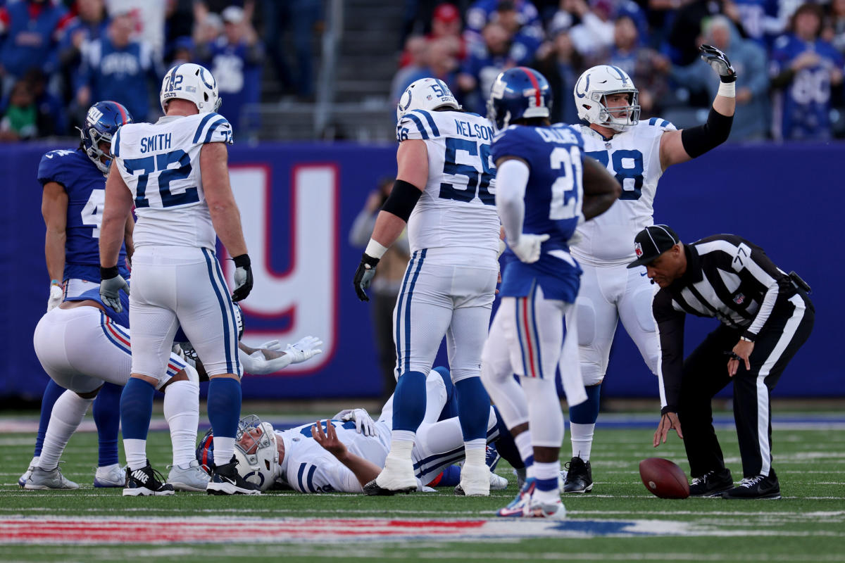 Colts fans are unhappy with 'classless' Kayvon Thibodeaux taunting an  injured Nick Foles