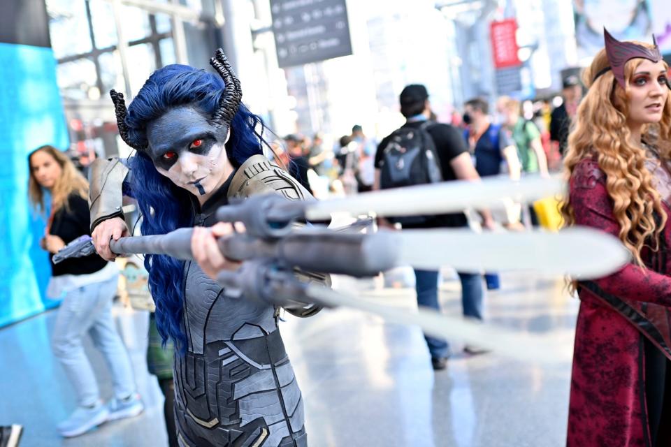 A cosplayer dressed as Proxima Midnight at New York Comic Con 2022.