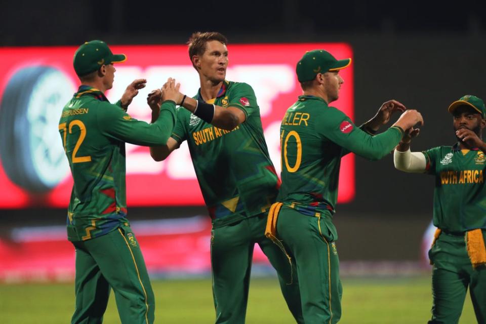 Engtland reached the last four despite a 10-run defeat to South Africa (Aijaz Rahi/AP) (AP)