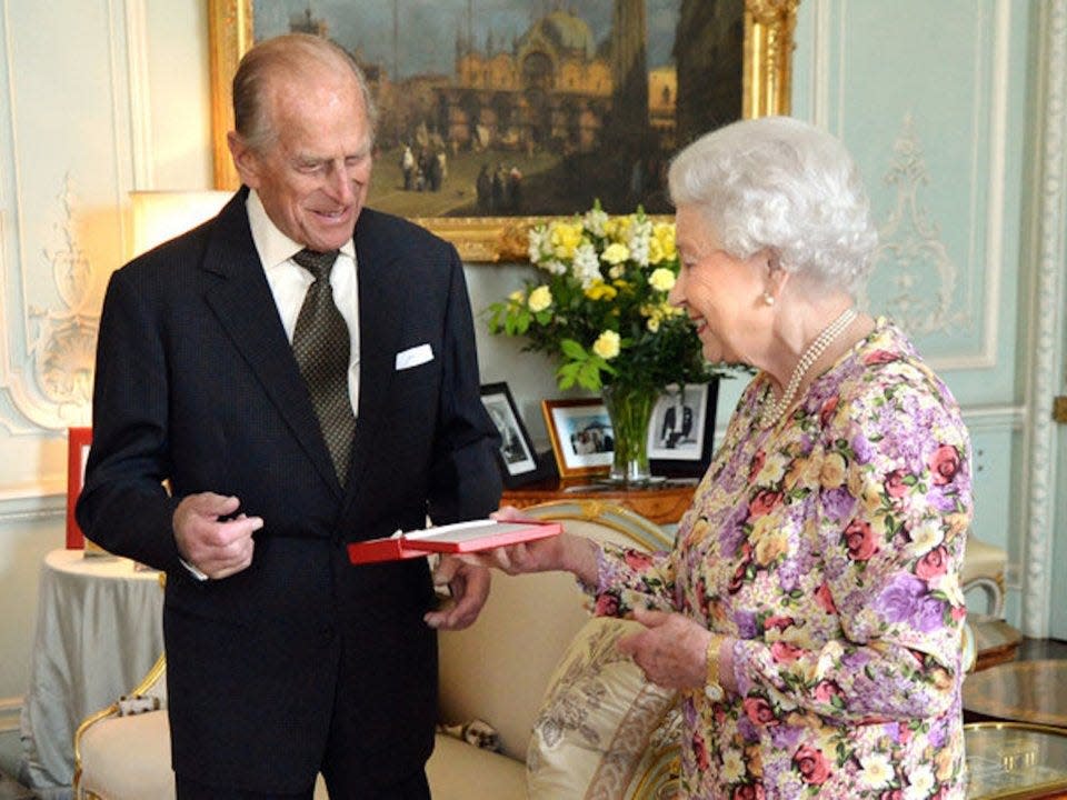 Prince Philip present with Order of New Zealand