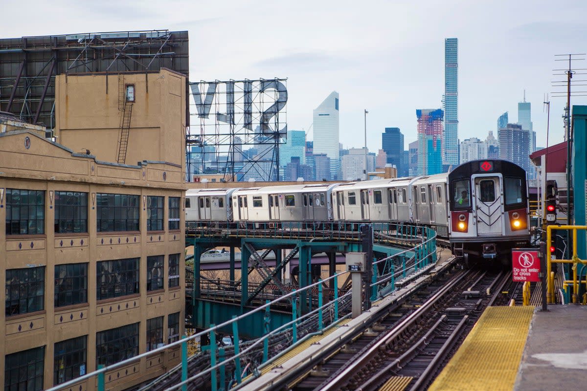 Swap taxis for the subway to save (Tagger Yancey IV/NYC & Company)