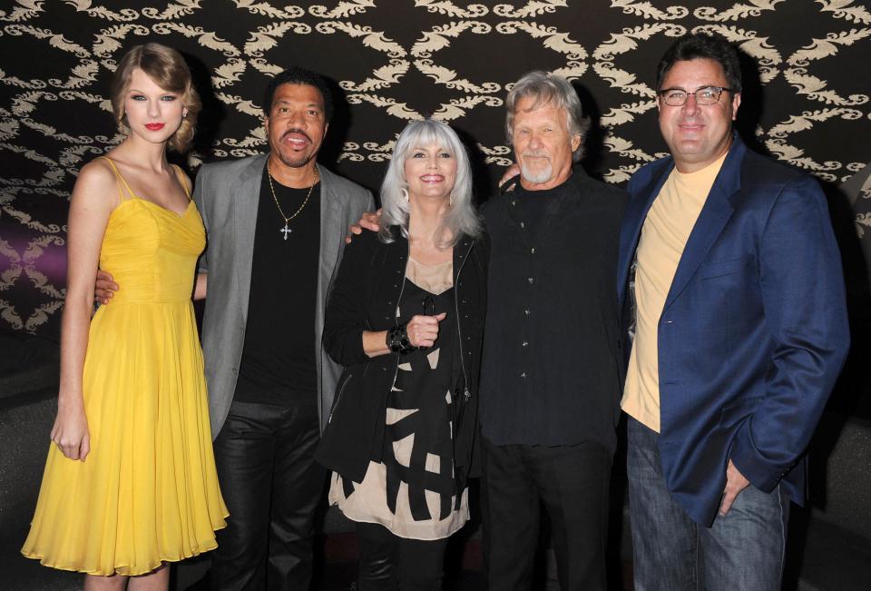 Taylor Swift, Kris Kristofferson and others