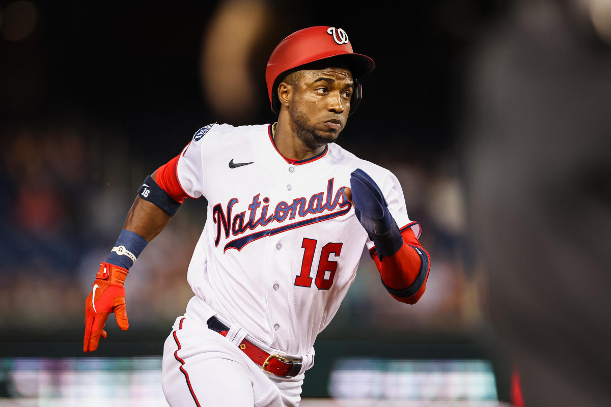 Victor Robles puts together four-hit game in home finale, provides