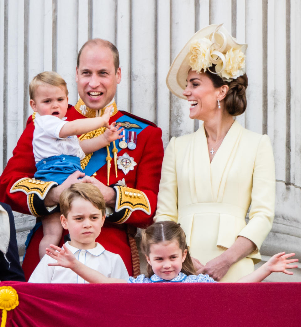 LONDON, ENGLAND - JUNE 08: Prince Louis, Prince George, Prince William, Duke of Cambridge, Princess Charlotte  and Catherine, Duchess of Cambridge appear on the balcony during Trooping The Colour, the Queen's annual birthday parade, on June 08, 2019 in London, England. (Photo by Samir Hussein/Samir Hussein/WireImage)