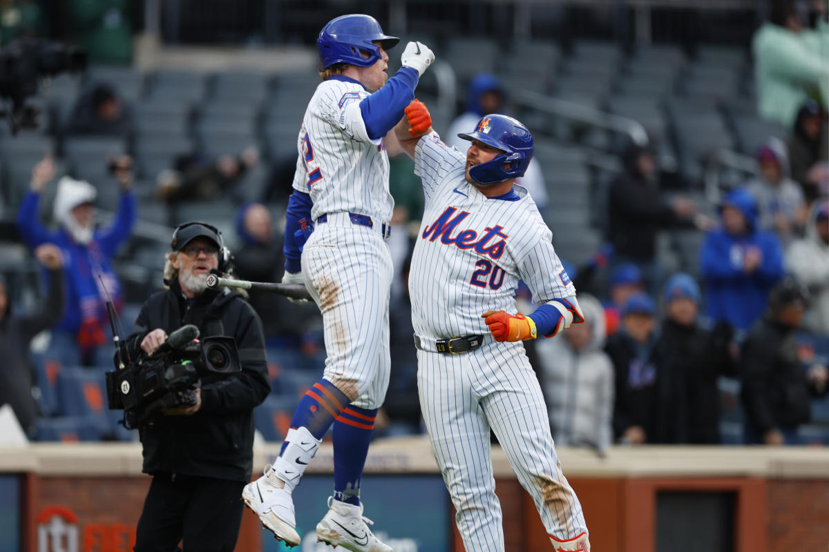 Mets notch 1st win with walk-off vs. Tigers, leaving Marlins as MLB’s last winless team