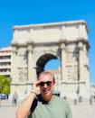 <p>Déjà de retour à Paris ? Loin de là ! En postant cette photo depuis son lieu de vacances, Jean-Marc Morandini nous rappelle qu’il n’y pas qu’un seul Arc de Triomphe en France. Marseille possède aussi le sien, érigé à la Porte d’Aix. © instagram@jeanmarcmorandini</p> 