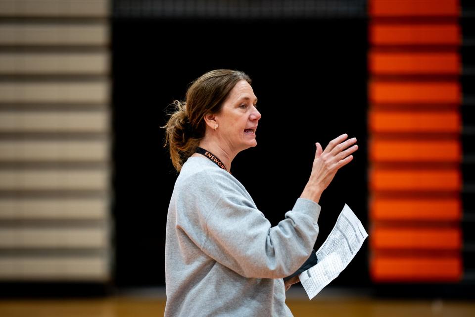 Ensworth head coach Mary Taylor Cowles works with her players during a practice at Ensworth High School in Nashville, Tenn., Monday, Jan. 29, 2024.