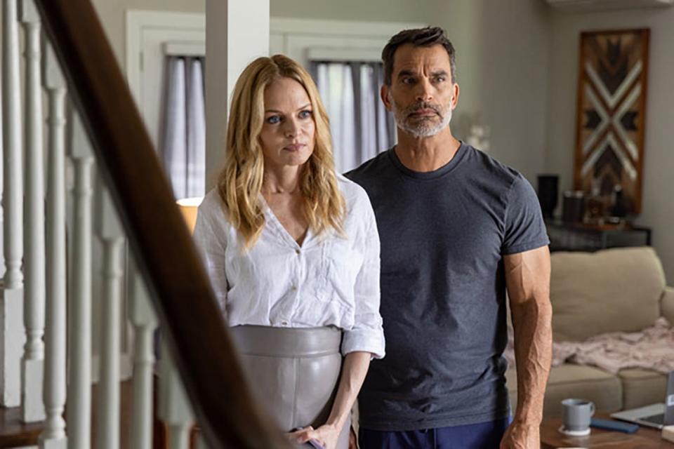 Heather Graham and Johnathon Schaech in Suitable Flesh.