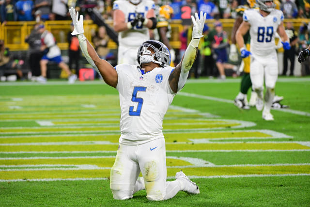 Lions take charge of the NFC North with dominant 1st half in win over  Packers