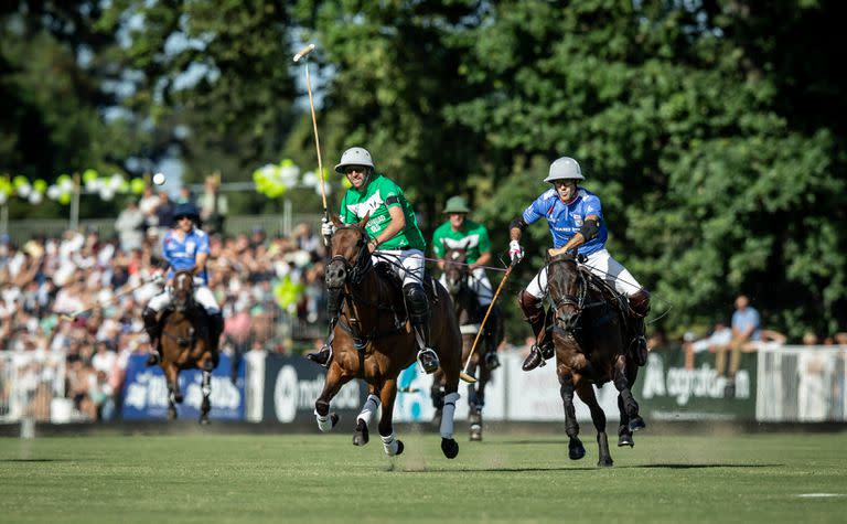 Pablo Pieres y Juan Martín Nero, de La Natividad y RS Murus Sanctus, protagonistas de la definición del segundo finalista del Abierto de Palermo, esta tarde.