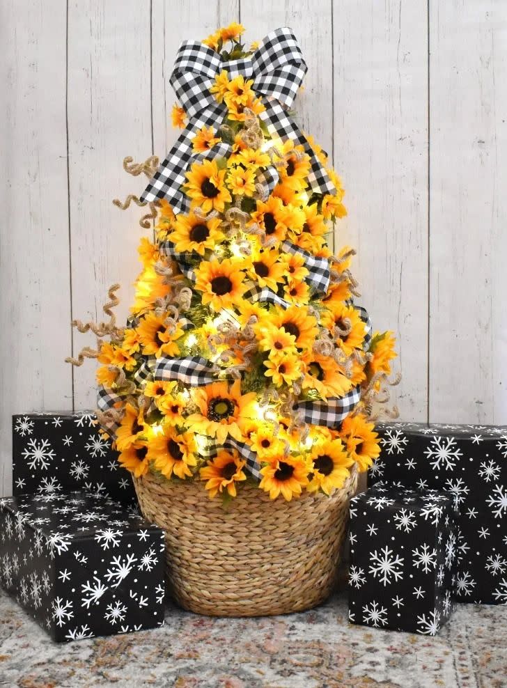 Sunflower Christmas Tree