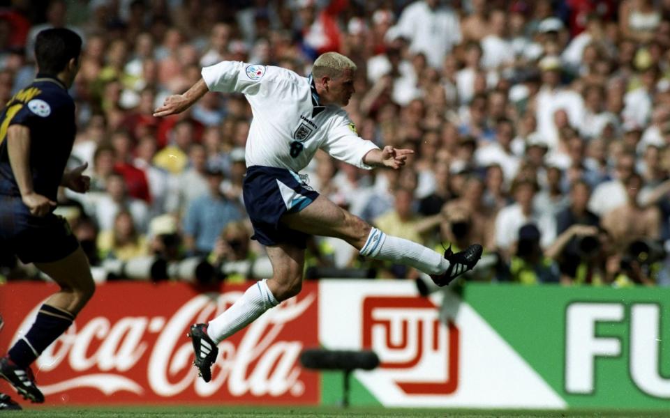 Paul Gascoigne shoots ... and scores