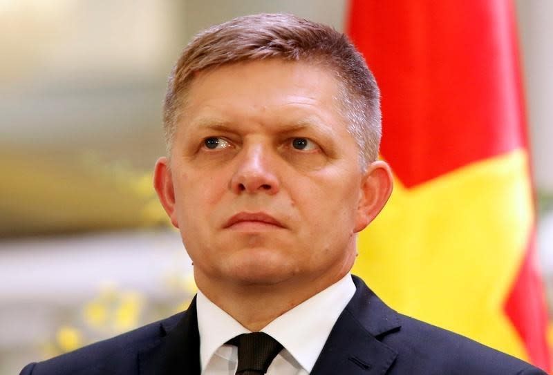 Les quotas européens de répartition des demandeurs d'asile adoptés en septembre dernier sont "politiquement finis", estime lundi le Premier ministre slovaque Robert Fico, dont le pays assure la présidence tournante de l'Union. /Photo prise le 18 juillet 2016/REUTERS/Kham