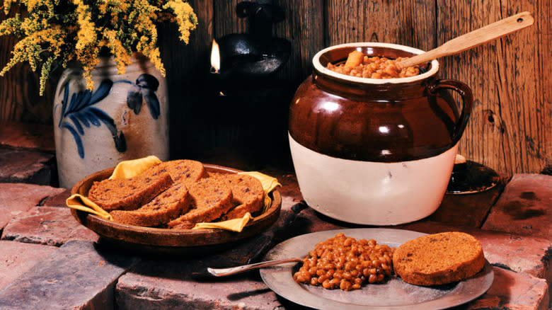 boston baked beans and brown bread