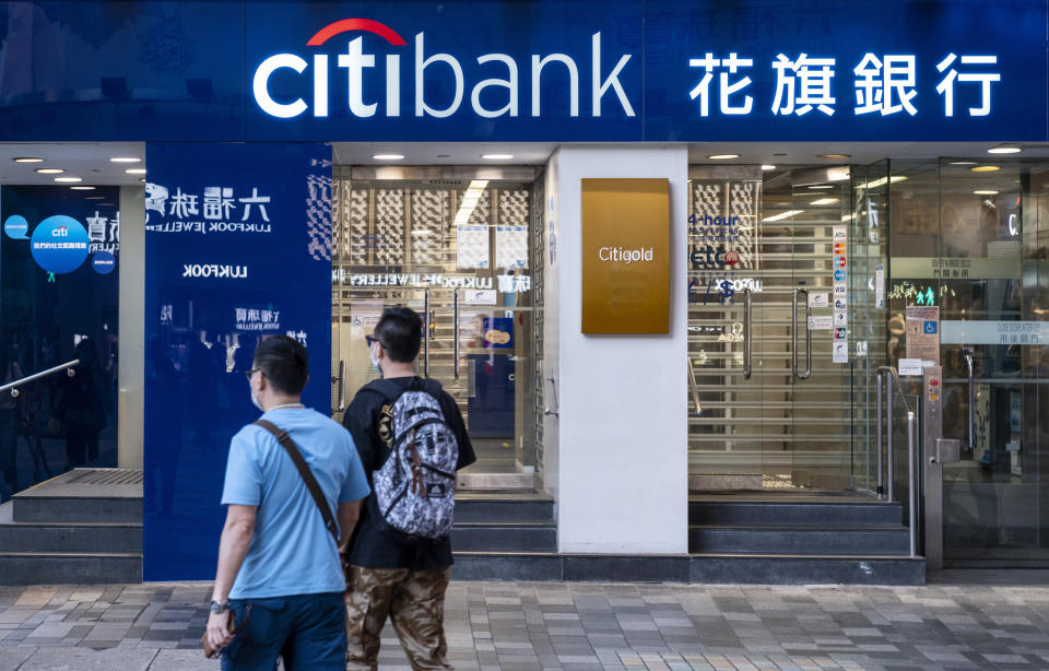 HONG KONG, CHINA - 2020/07/30: Pedestrians pass by an American multinational investment bank and financial services corporation, Citibank or Citi branch in Hong Kong. (Photo by Miguel Candela/SOPA Images/LightRocket via Getty Images)