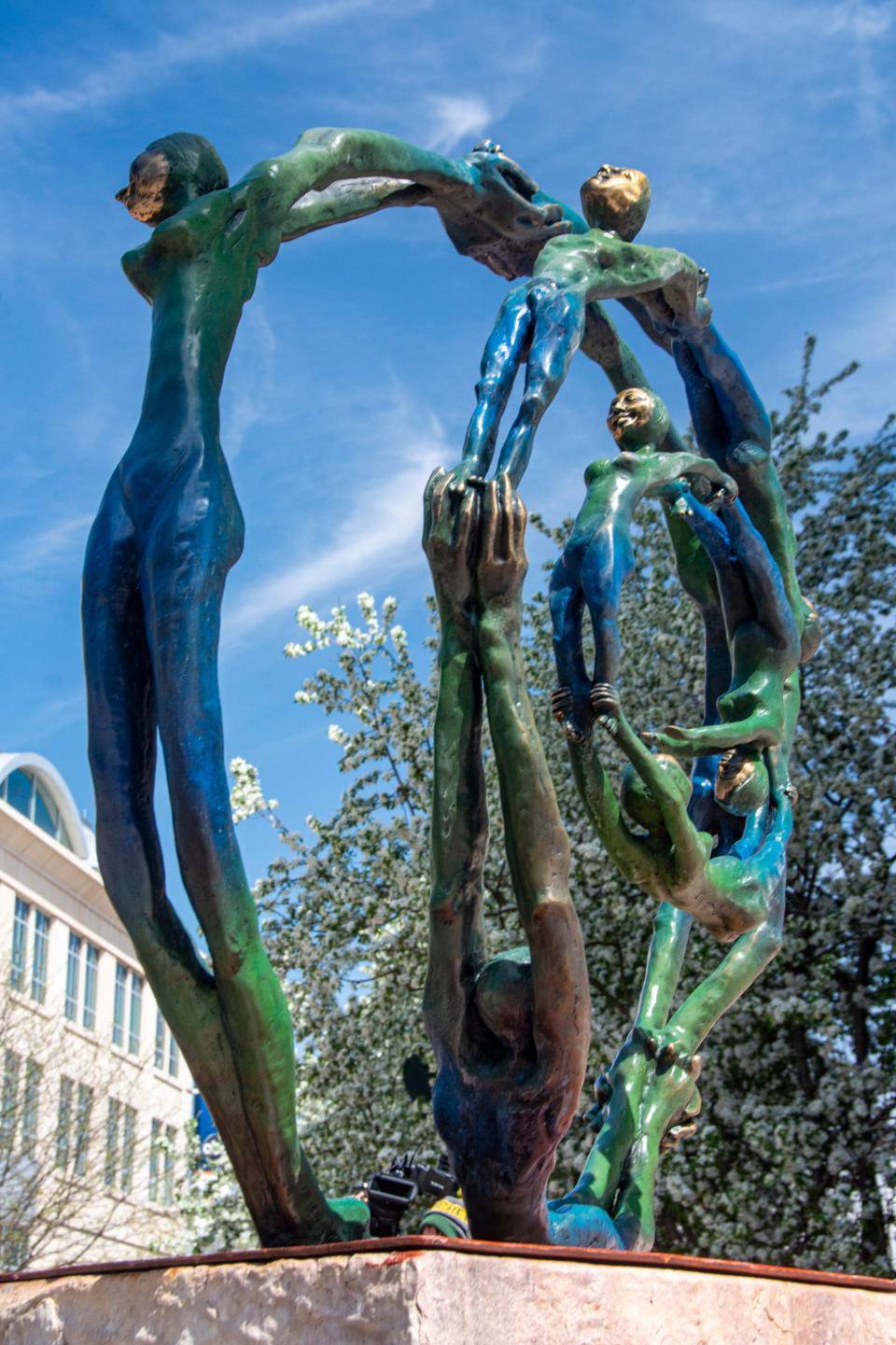 Volteretta by Shohini Ghosh. Sioux Falls SculptureWalk 2022.