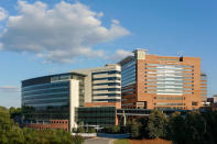 <p>Le Wake Forest Baptist Medical Center à Winston-Salem, en Caroline du Nord, où travaillent les six infirmières. (Photo: Wake Forest Baptist Medical Center) </p>