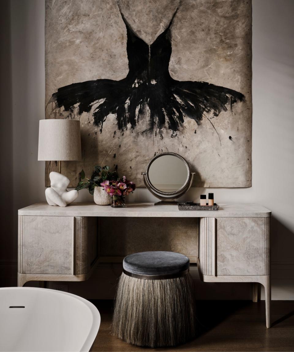 Dressing table, hair stool, ballerina canvas